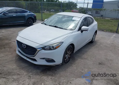 2018 Mazda Mazda3 Sport z USA, uszkodzony, nr VIN 3MZBN1U73JM185244